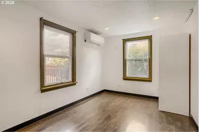 8738 NE Humboldt St, Portland, OR 97220 - Photo 13