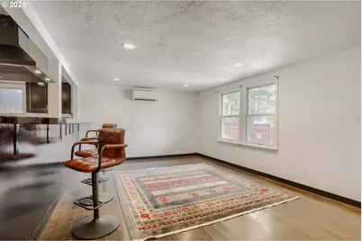 8738 NE Humboldt St, Portland, OR 97220 - Photo 5