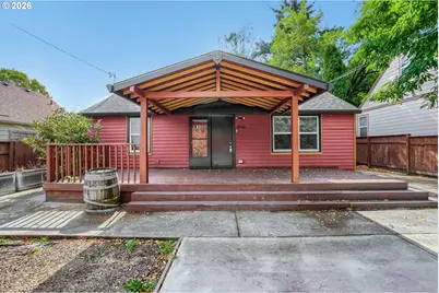 8738 NE Humboldt St, Portland, OR 97220 - Photo 1