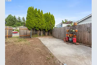 2243 NW Norman Ave, Gresham, OR 97030 - Photo 43