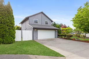 2243 NW Norman Ave, Gresham, OR 97030 - Photo 3