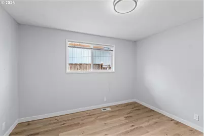 6445 B St, Springfield, OR 97478 - Photo 13