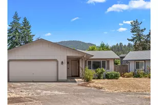 6445 B St, Springfield, OR 97478 - Photo 3