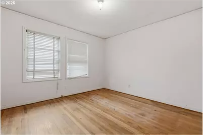 3545 SE 74th Ave, Portland, OR 97206 - Photo 9