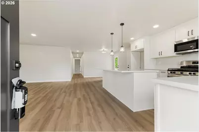 795 NW 6th Ave, Canby, OR 97013 - Photo 5