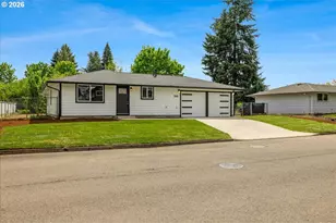 795 NW 6th Ave, Canby, OR 97013 - Photo 3