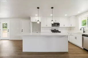 795 NW 6th Ave, Canby, OR 97013 - Photo 17