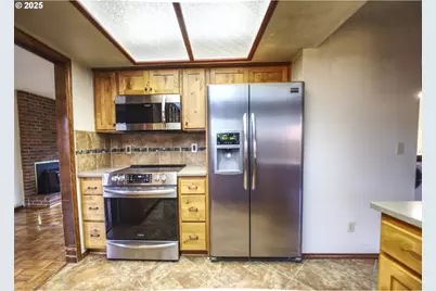 4241 SE Northridge Dr, Milwaukie, OR 97222 - Photo 5