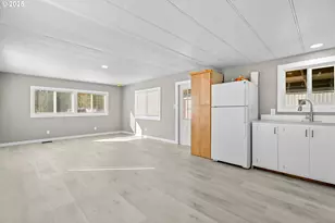 17125 SE 82nd Dr, Clackamas, OR 97015 - Photo 5