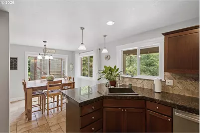 94134 Vanelsberg Ln, Coos Bay, OR 97420 - Photo 11