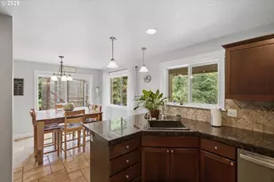 94134 Vanelsberg Ln, Coos Bay, OR 97420 - Photo 11