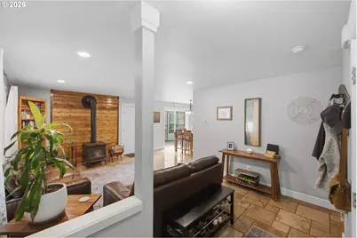 94134 Vanelsberg Ln, Coos Bay, OR 97420 - Photo 3