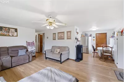 540 Marion Ct, Mount Angel, OR 97362 - Photo 5
