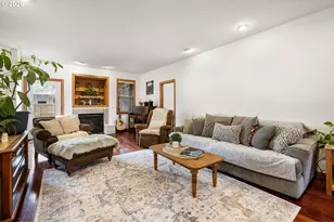 970 T St, Springfield, OR 97477 - Photo 5