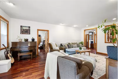 970 T St, Springfield, OR 97477 - Photo 7