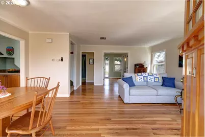 830 17th Ave, Seaside, OR 97138 - Photo 11