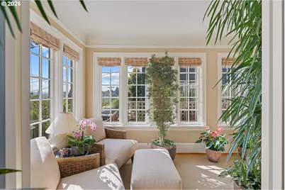 2836 NW Cumberland Rd, Portland, OR 97210 - Photo 9