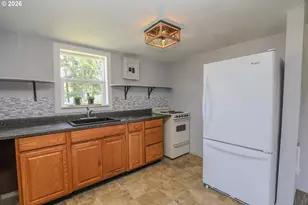 411 Wells Rd, Oakland, OR 97462 - Photo 41