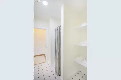 805 N Kelso Ave, Kelso, WA 98626 - Photo 21