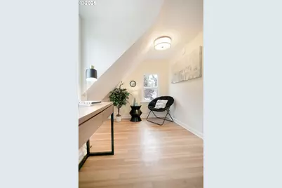 805 N Kelso Ave, Kelso, WA 98626 - Photo 29