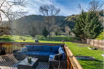 1410 SE Micelli St, Roseburg, OR 97470 - Photo 19