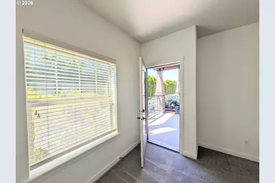8906 NE Brentford Way, Hillsboro, OR 97006 - Photo 13