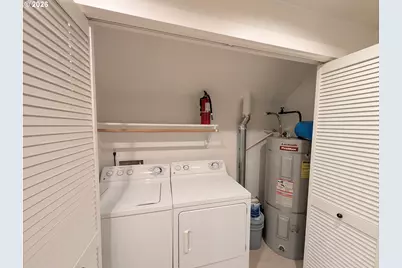 8906 NE Brentford Way, Hillsboro, OR 97006 - Photo 21