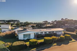 615 Jackson Ave SW, Bandon, OR 97411 - Photo 39