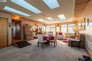 615 Jackson Ave SW, Bandon, OR 97411 - Photo 17