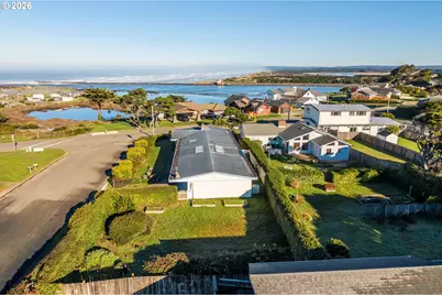 615 Jackson Ave SW, Bandon, OR 97411 - Photo 37