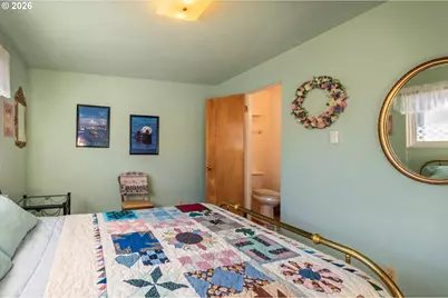 615 Jackson Ave SW, Bandon, OR 97411 - Photo 21