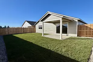 862 NE Laurel Spgs Dr, Hermiston, OR 97838 - Photo 7