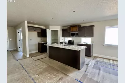 862 NE Laurel Springs Dr, Hermiston, OR 97838 - Photo 3