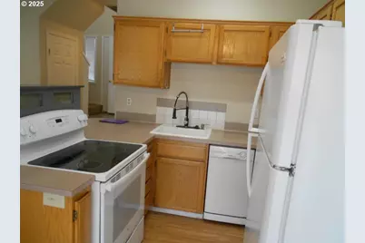 18440 SW Johnson St, Beaverton, OR 97003 - Photo 5