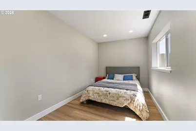 9400 NE Gertz Ct, Portland, OR 97211 - Photo 31