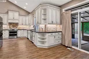 12604 SW Creekshire Dr, Tigard, OR 97223 - Photo 17