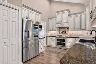 12604 SW Creekshire Dr, Tigard, OR 97223 - Photo 21