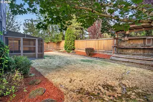 12604 SW Creekshire Dr, Tigard, OR 97223 - Photo 43