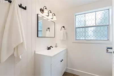 3730 Amber Ln, Roseburg, OR 97471 - Photo 15