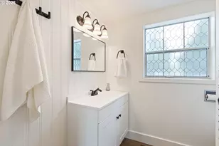 3730 Amber Ln, Roseburg, OR 97471 - Photo 15