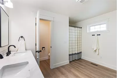 3730 Amber Ln, Roseburg, OR 97471 - Photo 25