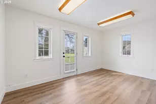 3730 Amber Ln, Roseburg, OR 97471 - Photo 17