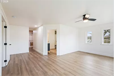 3730 Amber Ln, Roseburg, OR 97471 - Photo 23