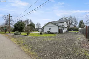 3730 Amber Ln, Roseburg, OR 97471 - Photo 47