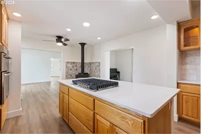 3730 Amber Ln, Roseburg, OR 97471 - Photo 9