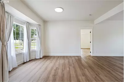 3730 Amber Ln, Roseburg, OR 97471 - Photo 3