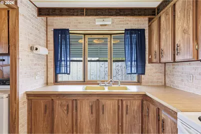 1557 N Pacific Hwy, Cottage Grove, OR 97424 - Photo 17