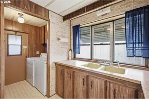 1557 N Pacific Hwy, Cottage Grove, OR 97424 - Photo 21