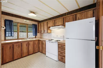 1557 N Pacific Hwy, Cottage Grove, OR 97424 - Photo 15