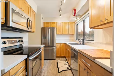 15928 NE Fremont St, Portland, OR 97230 - Photo 15